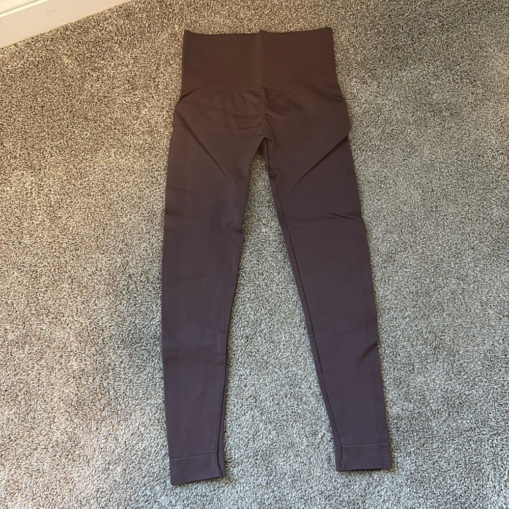 SET Active Leggings in color Pepper